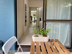 新宿一站5分钟-102-餐馆购物街-安静品质公寓-直达皇居秋叶原