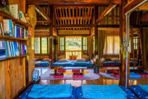 Clubhouse Mebayluon Paragliding-Homestay with Paragliding, Camping, Swiming Pool