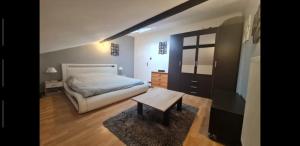 Appartement dans une résidence privée - 4hvězdičkové hotely ve městě Asnières-sur-Seine