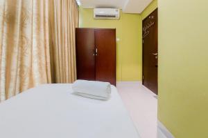 Comfort 2BR at Brooklyn Alam Sutera Apartment By Travelio
