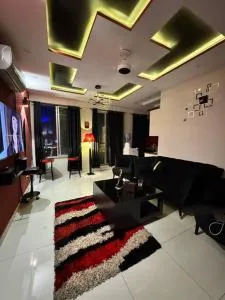 Charming 1BR with Stunning Eiffel Tower View - Rāmkot