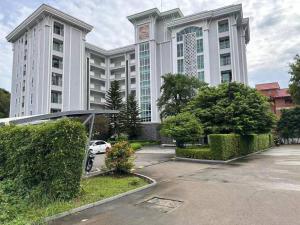 spring condo 泳池景