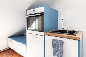 Apartment for four with free parking