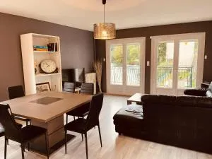 Maison sur les bords de Cere - 拉卡佩勒－维耶斯康