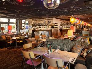 Hotels Mama Shelter Lyon : photos des chambres