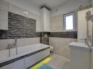 Domek i Apartament Marion