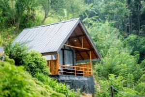 Ella Lovers View Cabins