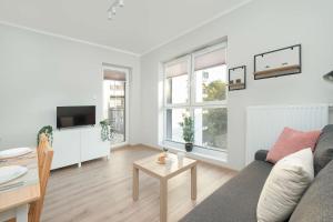 Apartament z Parkingiem w Łodzi przy Parku Rejtana by Noclegi Renters