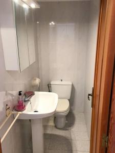 Estupendo apartamento con piscina y vistas al mar