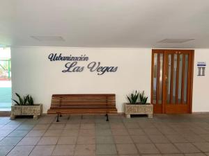 Estupendo apartamento con piscina y vistas al mar