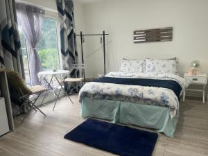 Modern self contained studio flat