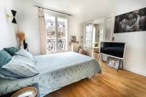 Très lumineux. 1 chambre Batignolles Opéra.