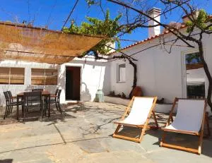 StoryHouse33 - Casa com histórias, pátio e jacuzzi - Monte do Falcato