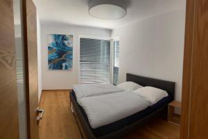 Greenbay Golf Apartments