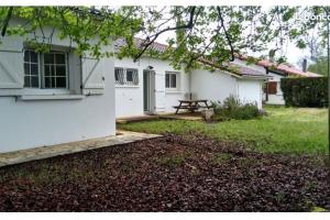 Maisons de vacances Maison 4 chambres avec jardin : photos des chambres