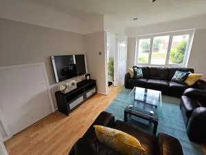 Delightful home in serene locale - Ash Vale