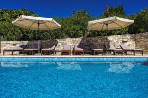 Charming Villa Antoana for families and kids in Labin - Rabac with kids playground & private pool