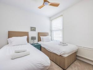 Charming Southsea Family Home - Pass the Keys