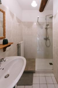 Maisons de vacances 40m2 suite in 18th-century Provencal farmhouse : photos des chambres
