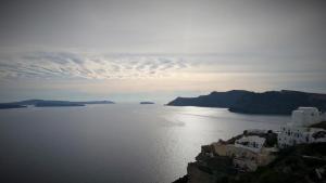 La Maltese Oia Luxury Suites Santorini Greece