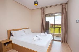 Cozy&Elegant-Prestigia-pool-10min from Gueliz