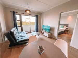 Cape Mae Apartment Hotel