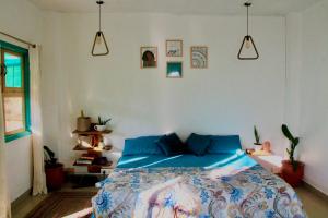 Sparrow House, Landing Site, 3-bedroom house, Kitchen, Bonfire