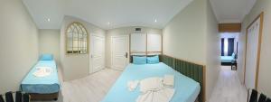 Deluxe Family Room room in The Empress Theodora Hotel ll