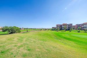 Cozy&Elegant-Prestigia-pool-10min from Gueliz