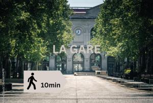 Appartements Maison climatisee Gare a 10 min, ideale familles MaisonCarreeConciergerie : photos des chambres