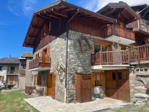 Chalet 18 personnes 8 chambres aux 3 vallees, menuires