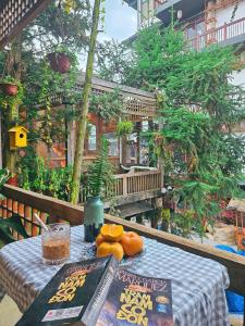 Góc Homestay & Cocktail bar in Moc Chau Night Market