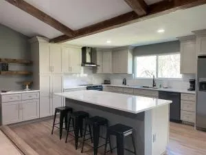 Farm House with River Access to Guadalupe River - Third Crossing