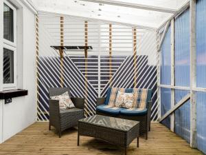Bright & Cozy East London 1-Bed Flat with garden