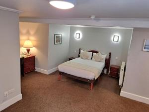 Double Room room in Prince Of Wales Hotel