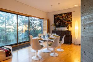 Paradise Peek, Platres