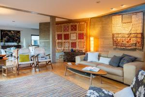 Paradise Peek, Platres