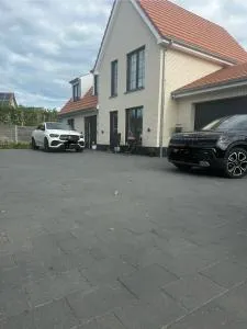 Voogdtstraat 7 - Слейс