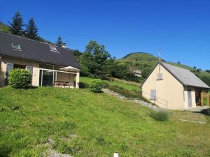 Maisons de vacances Gites entre Salers et le puy Mary dans le cantal : photos des chambres
