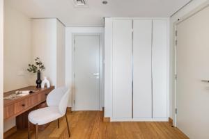 Citihome - 1BR Huge with Panoramic View at JLT