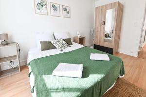 Appartements Grand Appartement avec Balcon Hyper - Centre Tarbes : photos des chambres