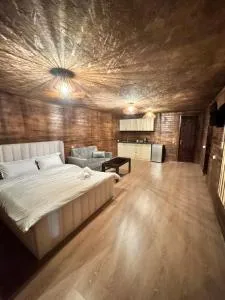 Hovakimyans Hotel Airport - Musalerr