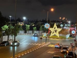 Perfect for Families & Friends! King & Queen beds