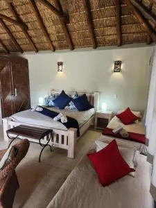 Heartland Self-catering Accommodation - Kampersrus AH