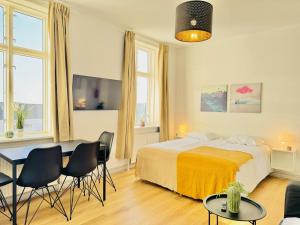 aday - Studio Modern Apartment in the City Center