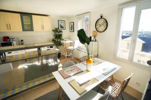 Appartements 2 pieces Les Nuits Douces - Calme et Lumineux - Gare a 10 min - Tram a 3 min : photos des chambres