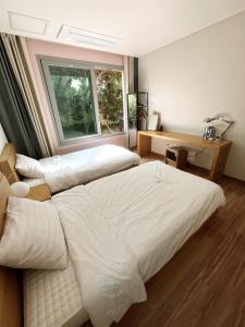 Jejumodo2 Outdoor Jacuzzi Detached House