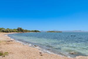 Beach Villa Arran de Mar by Sealand Villas