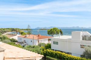 Beach Villa Arran de Mar by Sealand Villas