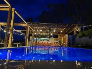 Bamboo Lodge - Big Bight